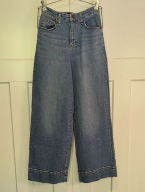 Lee Wide-Leg High Rise Jeans Size 4 Short